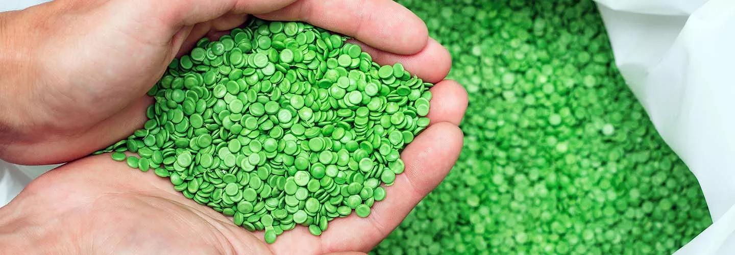 Green bio based plastic pellets