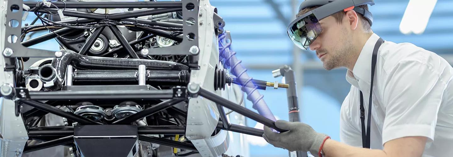 Man gebruikt VR-technologie