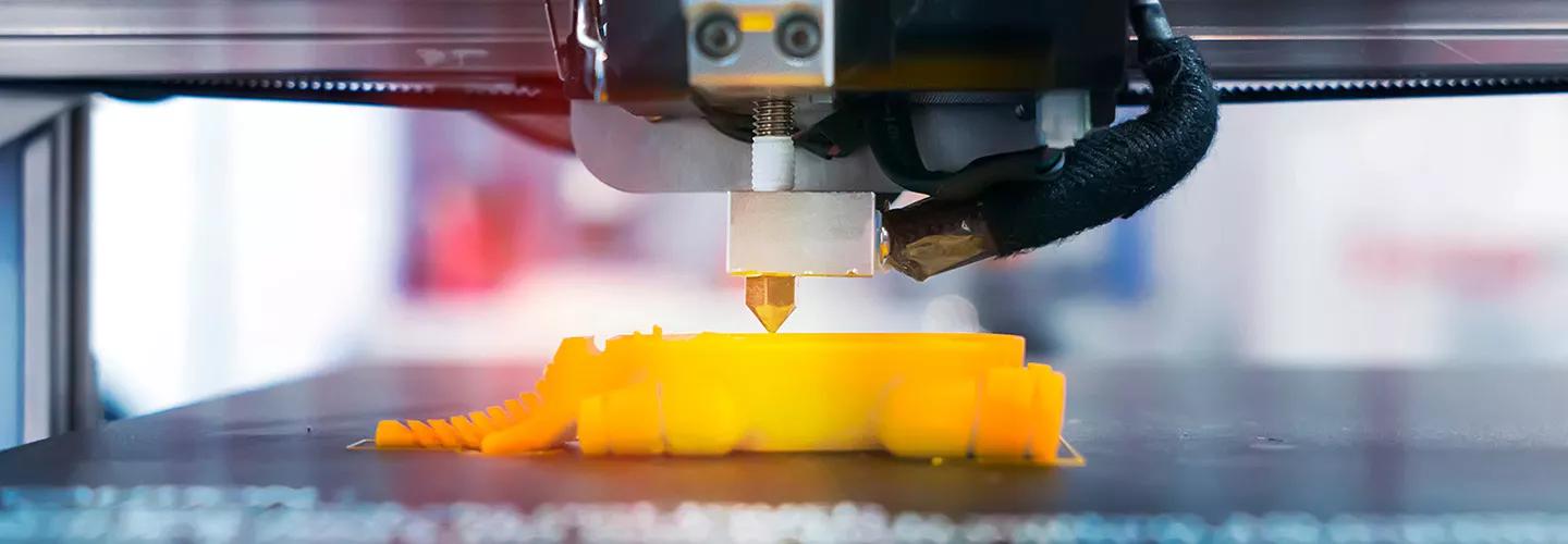 Additive manufacturing with 3D printing