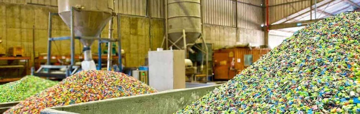 Granulés plastiques multicolores - déchets pré-consommation
