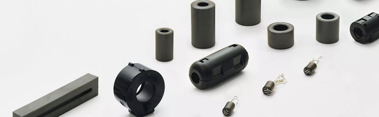 Row of ferrite cores and support products