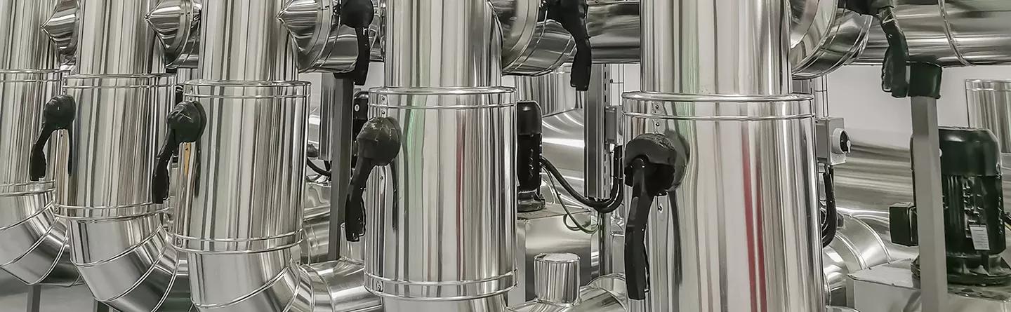 What's the difference between 304 and 316 stainless steel?